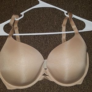 34DDD Vs Bra